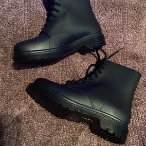Black Combat Rain Boots Women’s Size 8 NWT